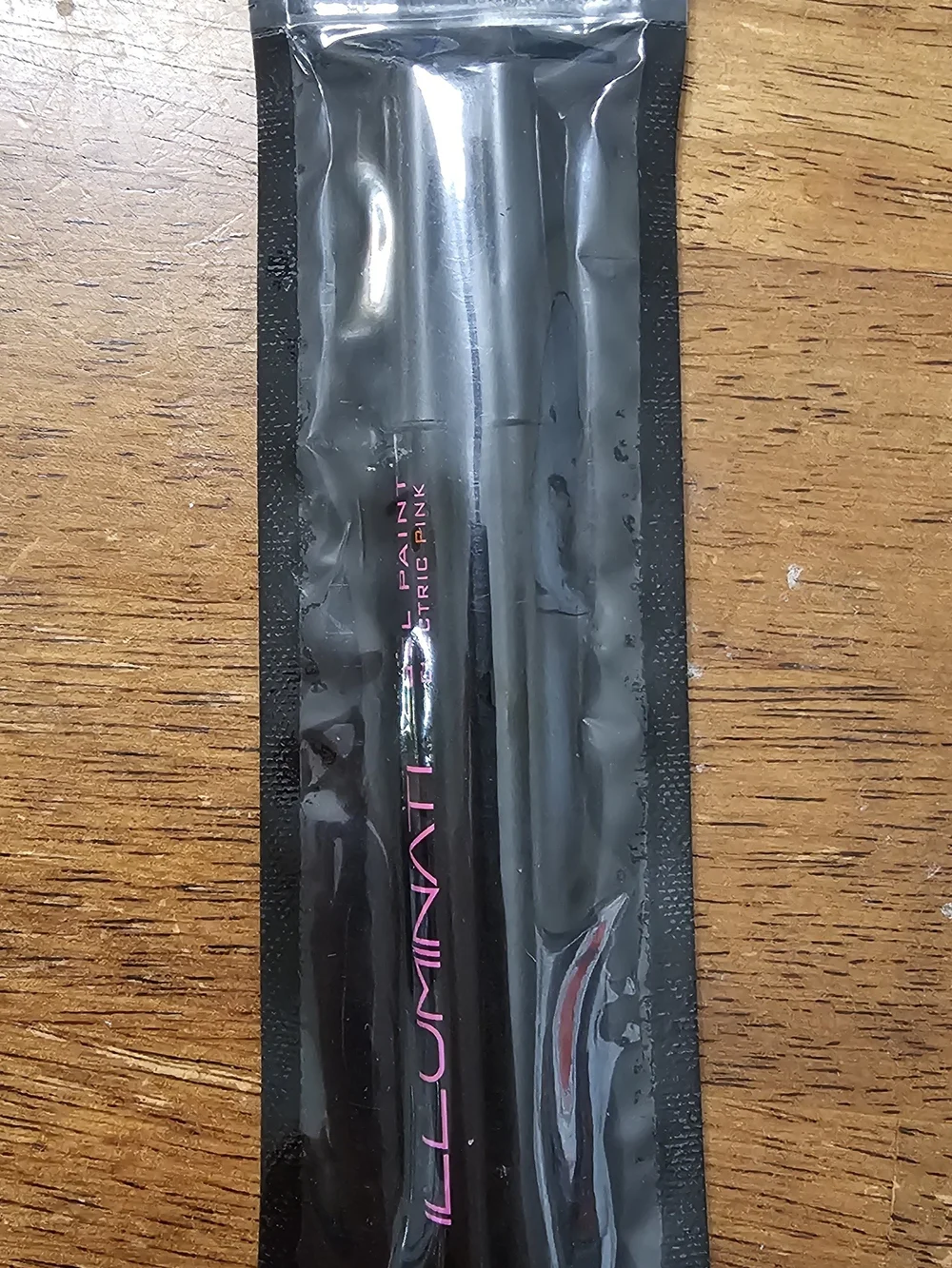 Illuminati Gel Paint Eyeliner Electric Pink and Electric Blue